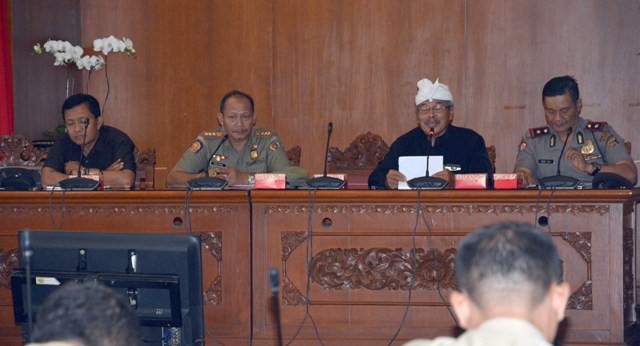 Mercon dan Petasan Dilarang, Nyalakan Kembang Api Harus Pakai Izin