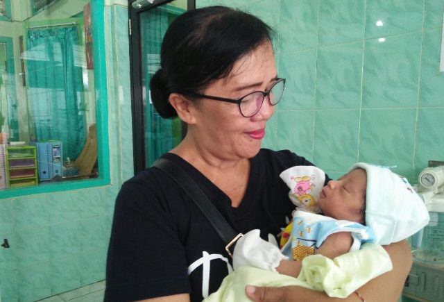 Bayi yang Dilahirkan ODGJ di Toilet Diserahkan kepada Dinas Sosial