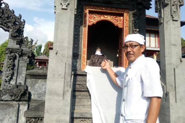 Phallus Dewa Gede Celak Kontong;USG Perempuan, Lahirnya Laki-laki