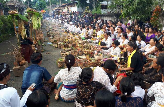 Ngaben Unik di Cempaga, Tak di Setra, Tak Ada Bade, Api dan Sulinggih