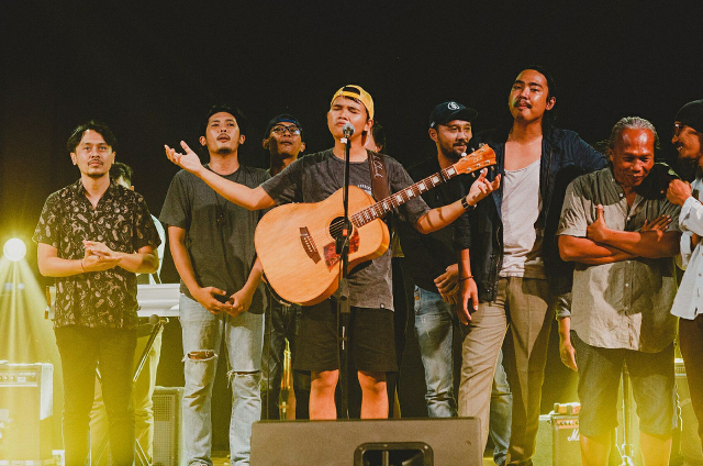 Nosstress Berhasil Hibur Pengunjung dengan Nuansa Syahdu