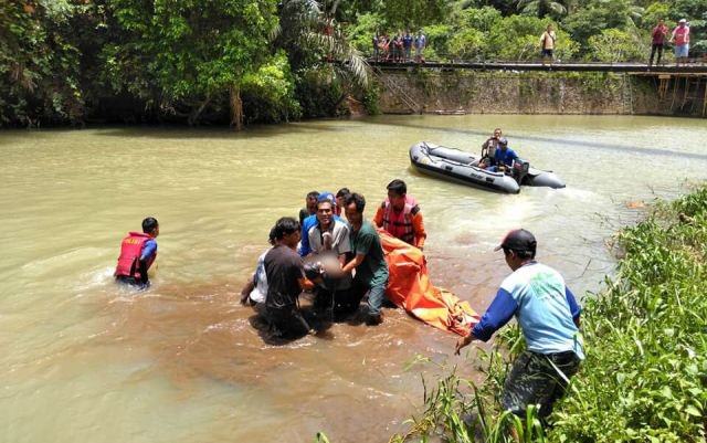 Telaga Tunjung Diperciki Tirta, Jenazah Merta Yasa Muncul ke Permukaan