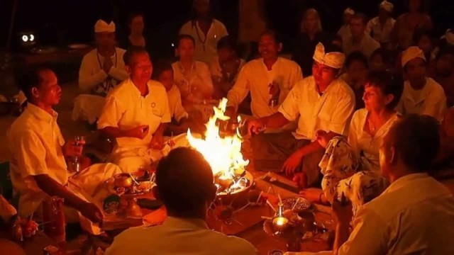Ini Penjelasan Agnihotra dan Homa Sebagai Media Pemujaan