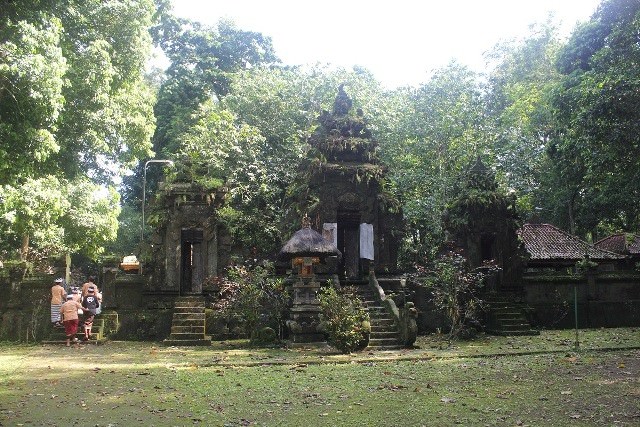 Pura Luhur Mekori Disungsung Raksasa Kanibal