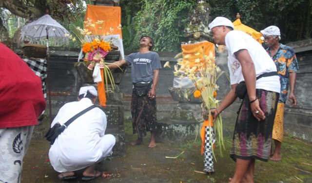 Sang Hyang Sampat, Tradisi Magis di Desa Pakraman Puluk Puluk