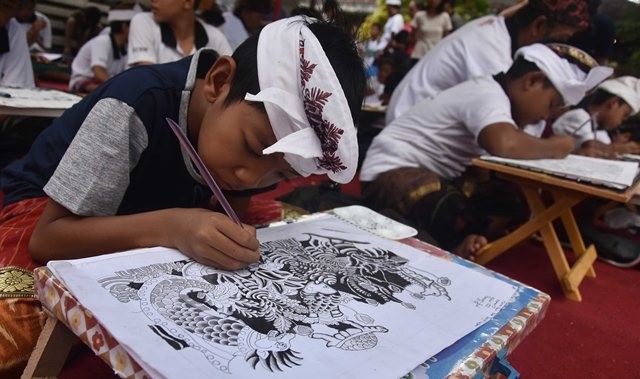 Melukis Gaya Batuan Punya Enam Teknik