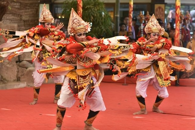 Sanggar yang Sudah Ada Sejak 1926, Kisahkan Pasangan LDR