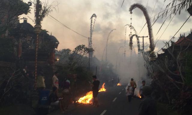 Tak Boleh Keluar dan Potong Rambut Selama Usaba Dalem di Pura Ini