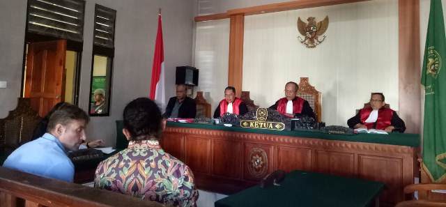 Tipu Hotel Sampai Tukang Tato, Seorang Rusia Dituntut 8 Tahun