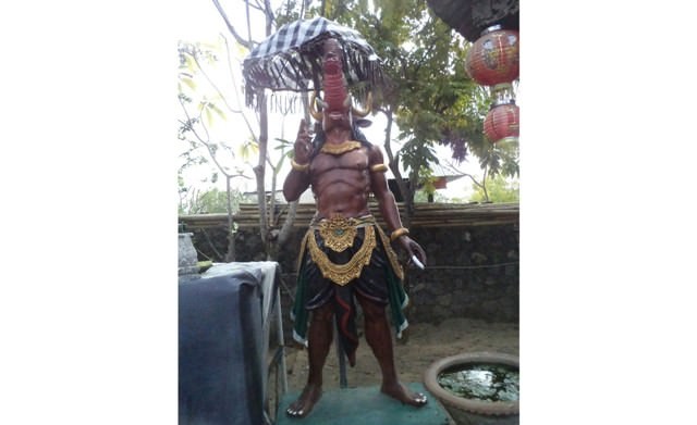 Panji Landung, Palinggih Manusia Berkepala Gajah, Seram tapi Pemurah