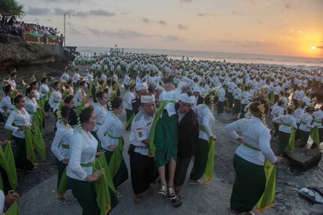 Trance Usai Tarian Rejang Sandat Ratu Segara Disebut Ciri Sakral