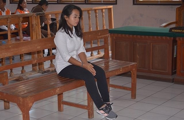 Cewek Penyelundup Roti Berisi SS ke Lapas Dituntut 13 Tahun