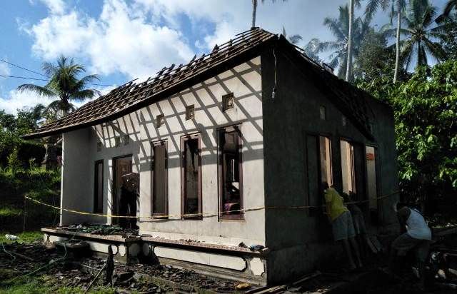 Pemilik ke Sawah, Rumah Warga Desa Angkah Ludes Terbakar