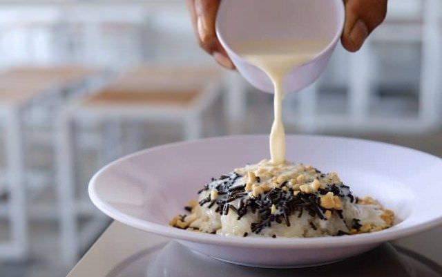 Ketan Susu Coeg, Jajanan Tradisional Bertopping Elitee