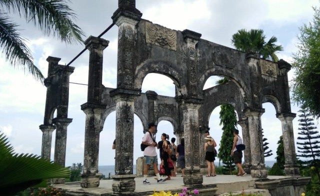 Salah satu bangunan menarik di Taman Ujung, Kabupaten Karangasem, Bali.