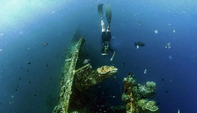 Bangkai Kapal USS Liberty, Sorga Bawah Laut