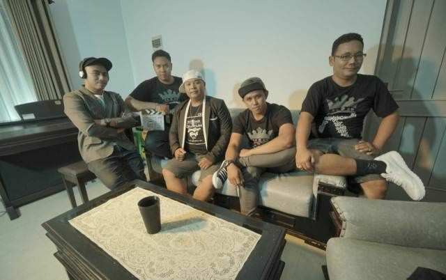 Royalistik Band; Dari Hayalan Bikin Mini Album ‘Tresna’