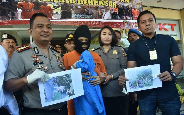 Lahir di Toilet Kampus, Bayi Dibekap Lalu Dilempar ke Kolam Sudirman
