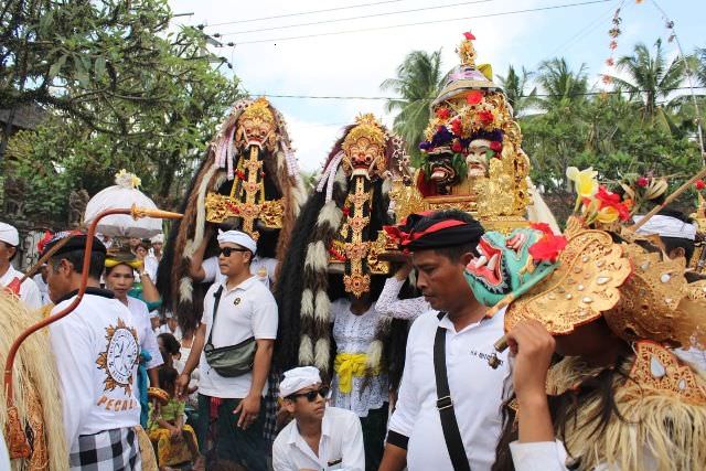 Ngunya Sasuhunan Lintas Kabupaten Enam Tahun Sekali Selama 42 Hari