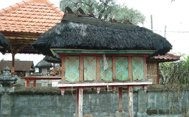 Ada Palinggih Rong Lima di Pura Gunung Sari, Pamedek Kerap Menangis