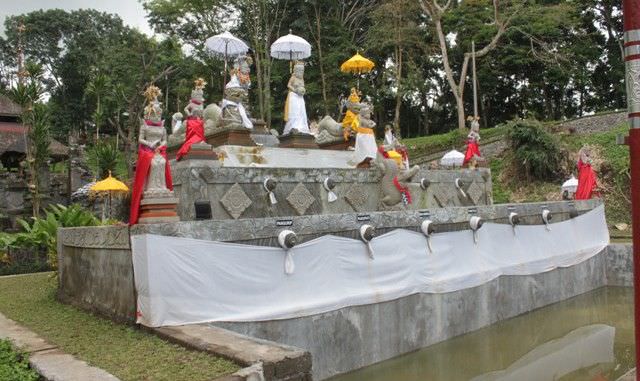 Selain Obat, di Pura Tamba Waras Juga untuk Mohon Jodoh dan Keturunan