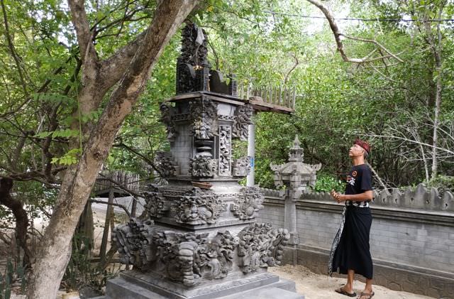 Jika Memohon Pesugihan, Tumbalnya  Memakai  “Guling Buntut”