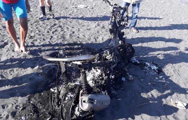 Nmax Terbakar di Pantai Siyut, Diduga Pemilik Bakar Diri