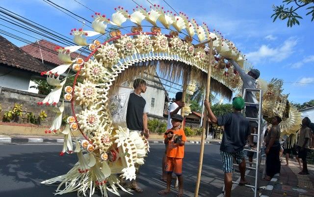 Tak Masalah, Pakai Bambu Berulang untuk Penjor, Ini Syaratnya