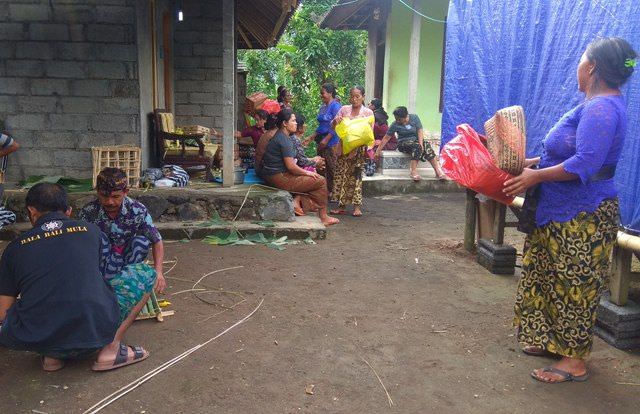 Potong Kayu, Tukang Sensor asal Payangan Tewas Tertimbun Longsor