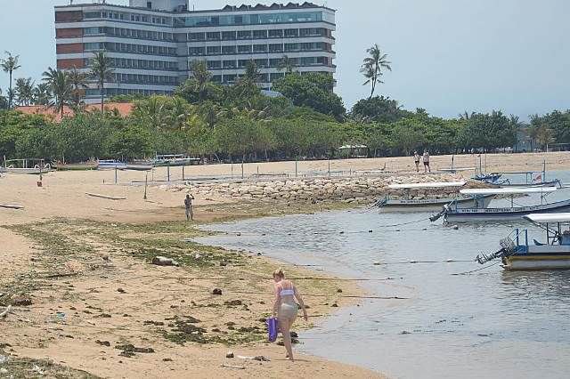 Kawasan Pantai di Wilayah Sanur Diperketat, Cegah Covid-19