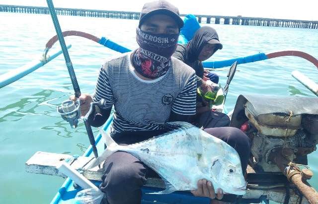 Kala Caplokan Hari Baik Memancing