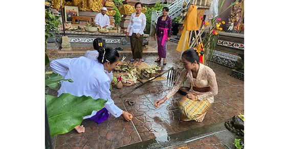 Pawiwahan Ngubeng, Sederhana Tak Kurangi Makna Perkawinan   
