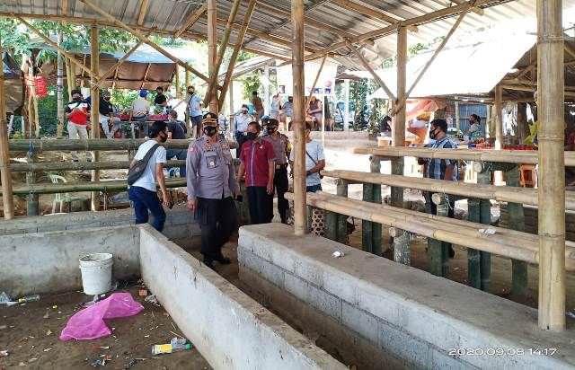 Kasus Covid Meningkat, Polisi Sambangi Arena Sabungan Ayam