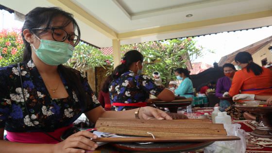 Edukasi Kesan Lontar Tenget Agar Tak Dimakan Ngetnget