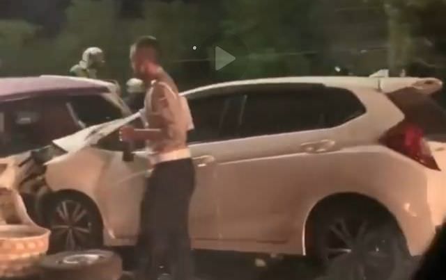 Sopir Mengantuk, Dua Mobil Terlibat Kecelakaan di Jimbaran