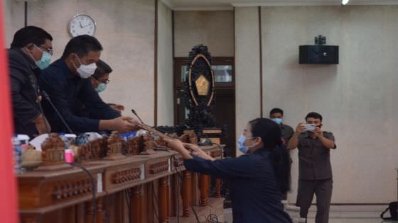 Dewan Buleleng Sahkan Tiga Ranperda Jadi Perda