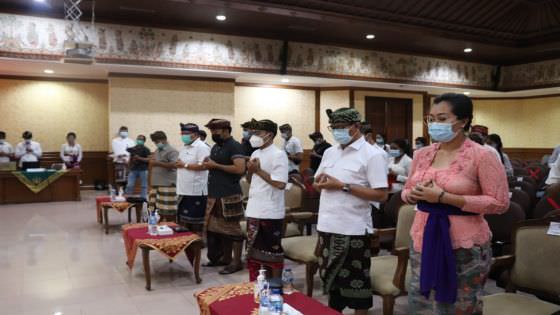 Teruna Hindu Darma Gembleng Karakter Pemuda Pemudi Berbasis Budaya