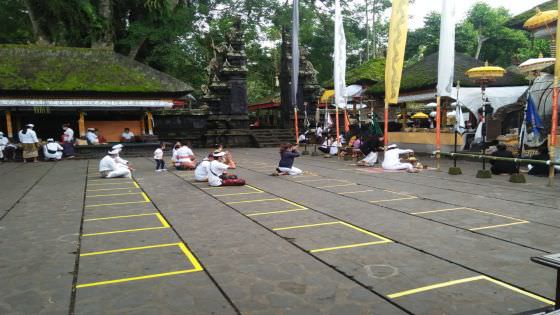 Amankan Umat, Area Sembahyang Pura Dalem Puri Diisi Pembatas