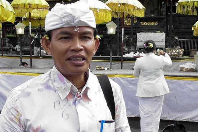 Usaba Pura Dalem Puri Besakih Nyejer Selama Tujuh Hari