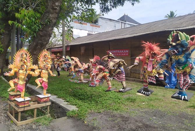 Penjualan Menurun Efek Covid, Penjual Ogoh-ogoh Mini Merana