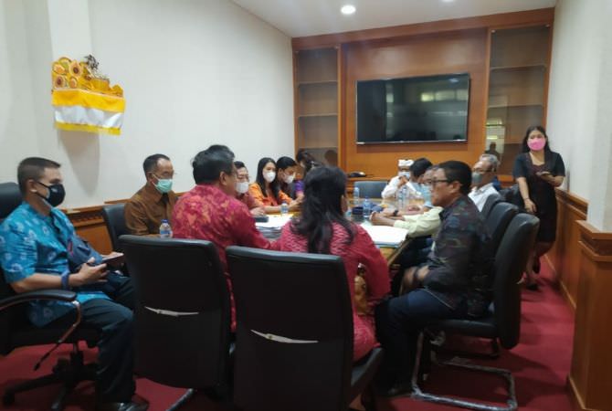 Diskop Pertemukan Nasabah dan Pengurus Koperasi Griya Anyar Sari Boga