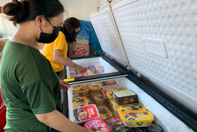 Jualan Es Krim, Fachri Raup Omzet Ratusan Juta Sebulan