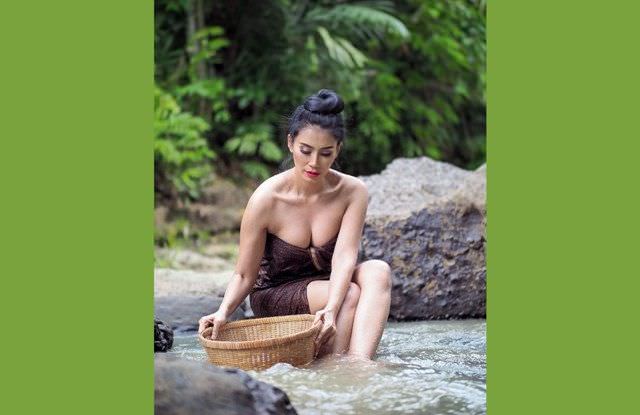 Rania Dawiya; Sebatas Bikini Masih Oke