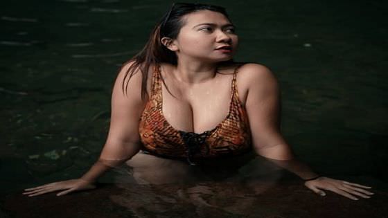 Risa Tak Hanya Kasi Belahan, Cewek Curvy Juga Bisa Seksi