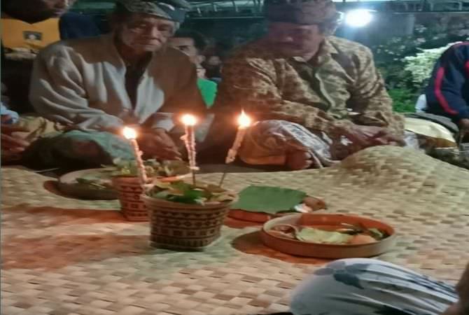Simbol Kebebasan Wanita, Dilestarikan Lewat Awig-Awig