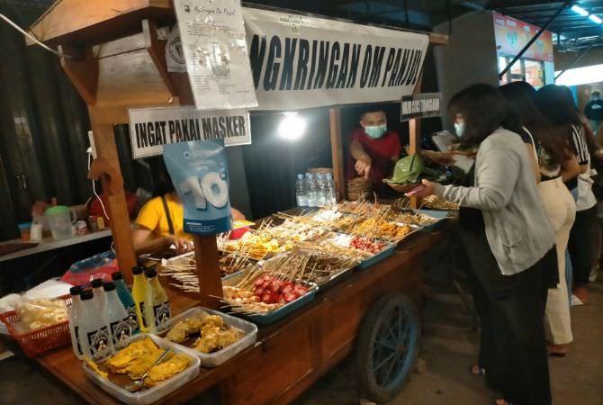 Angkringan Om Panjul Sediakan Kuliner Ramah Dikantong