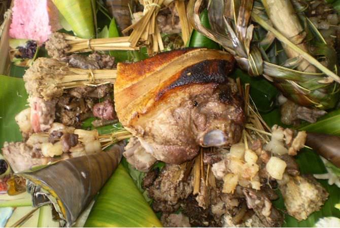 Bagian-bagian Daging Babi Saat Upacara Mekelin di Desa Banyuseri