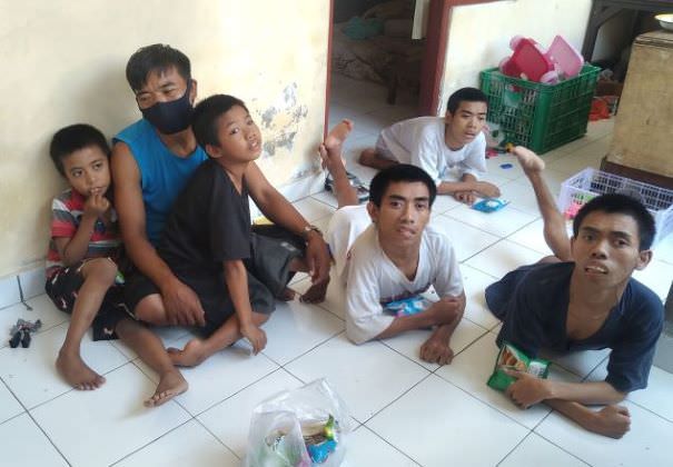 Cerita Pilu Darma Dikaruniai 6 Anak, 4 di Antaranya Disabilitas