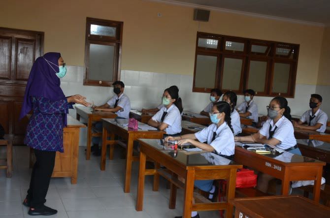 SMK PGRI 3 Denpasar Siap Jadi Contoh PTM Sekolah Swasta