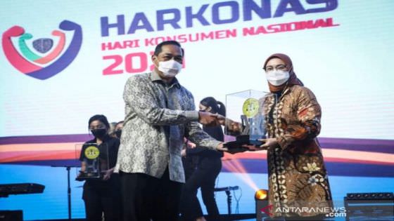 Berkat Inovasi Ceu Ati, Mendag Beri Penghargaan Bupati Purwakarta 